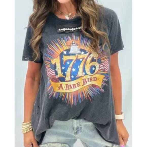 A RARE BIRD Tops - NEW A RARE BIRD 1776 graphic tee in charcoal